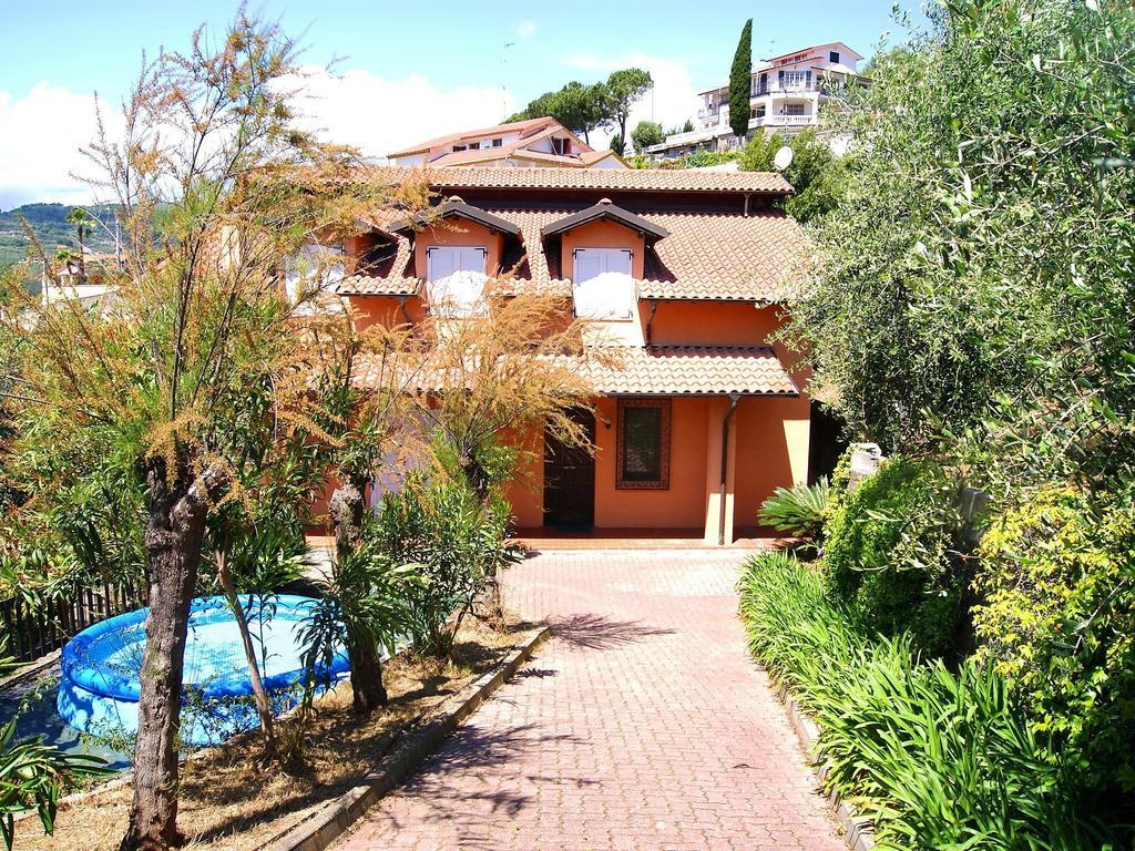 Villa Imperia Habitación foto